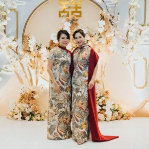 Alternative view of Cream Halter Neckline Cheongsam with Maroon Shawl