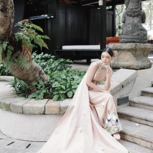 Backless Cream Cheongsam